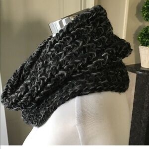 Chunky Knit Infinity Neck Scarf Black Gray Funnel